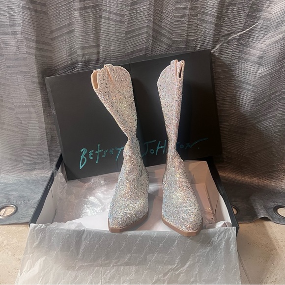 BRAND NEW! Betsey Johnson Dalas rhinestone nude/cream cowgirl boots PRICED AS IS - Picture 3 of 6